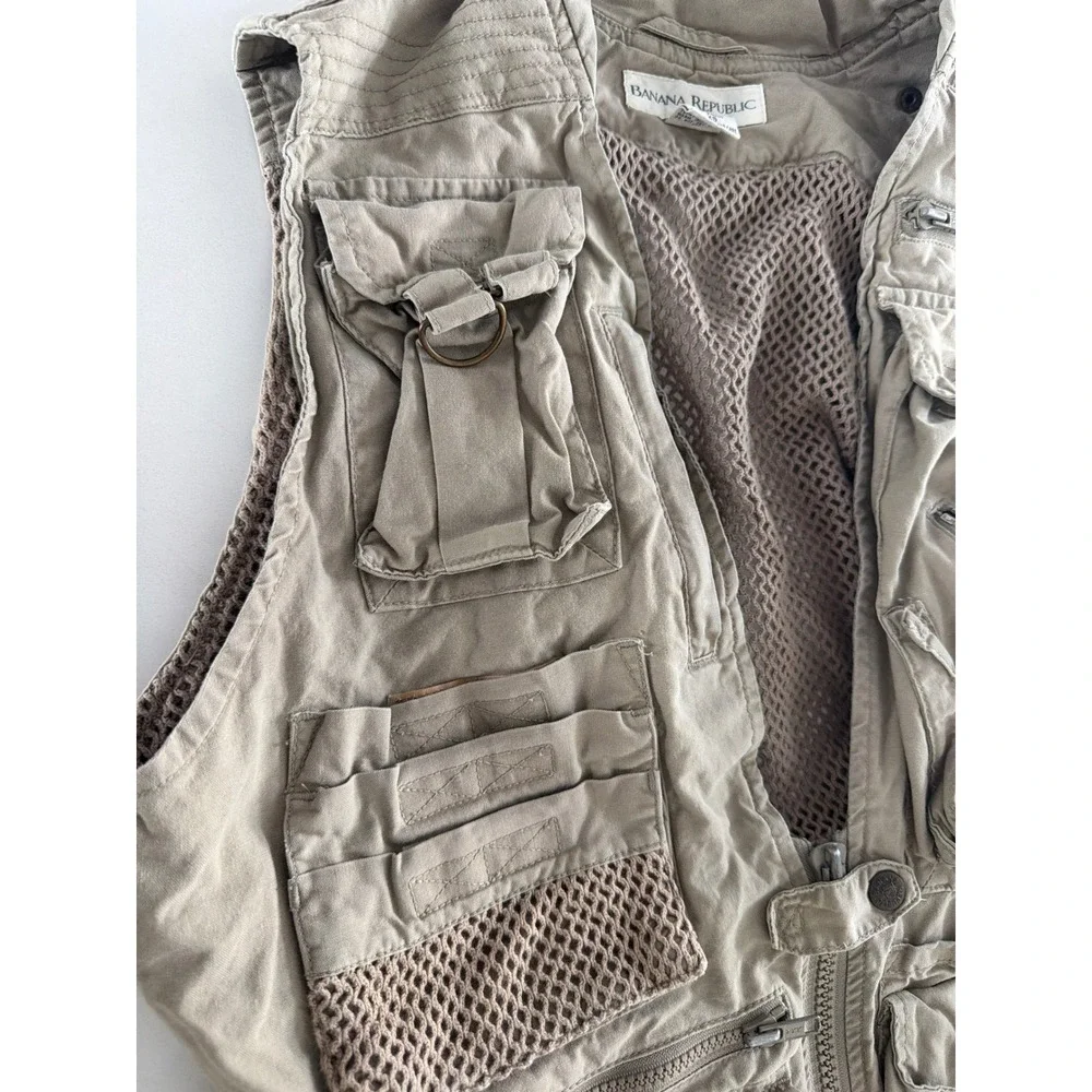 Vintage Banana Republic Safari Travel Vest Tan Multi-Pocket Utility Mens XS